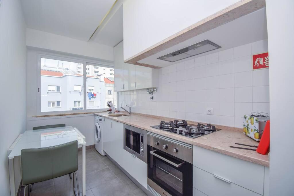 Cozy And Sunny Family Apartment Lisboa المظهر الخارجي الصورة